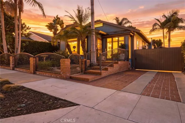 Property Photo: 4637 E Colorado Street CA 90814