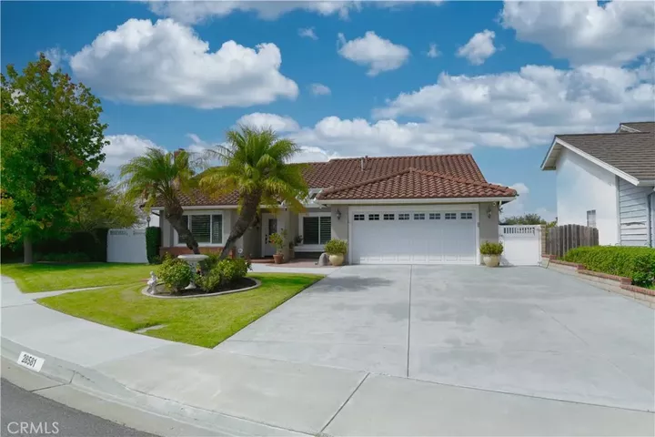 Property Photo:  28581 La Cumbre  CA 92677 