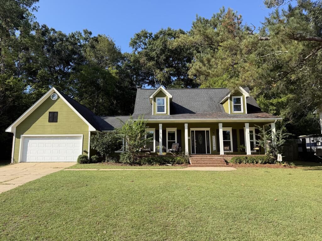 Property Photo:  131 Waterford Place  AL 36303 