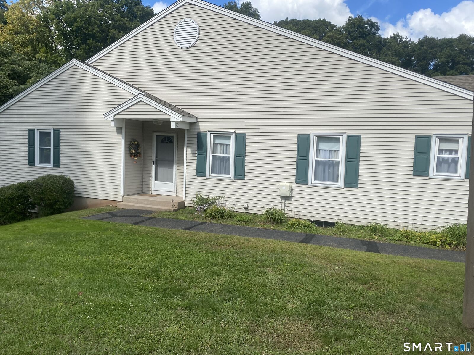 Property Photo: 764 Kettle Path 764 CT 06489