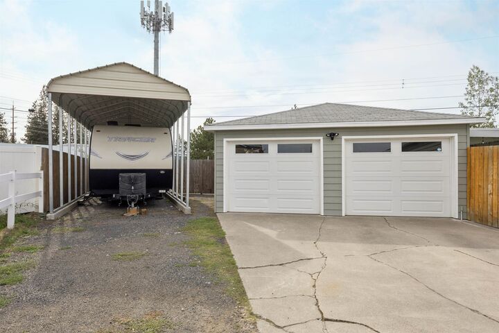 Property Photo:  1227 W Rosewood Ct  WA 99208 