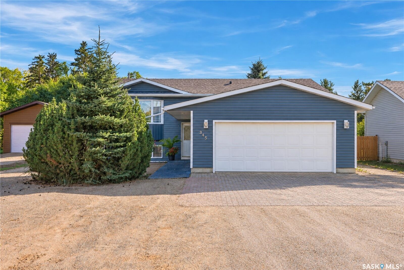 Property Photo:  345 Clark Avenue  SK S0K 0J0 