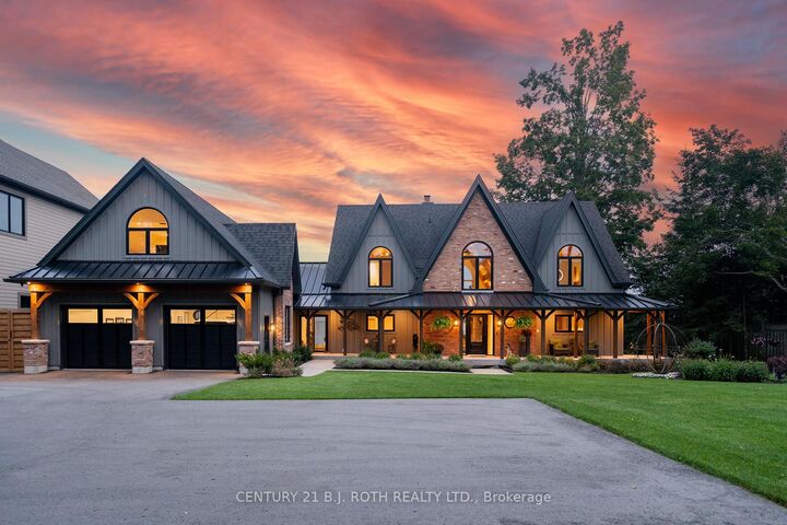 Property Photo:  247 Lakeshore Road W  ON L0L 2E0 