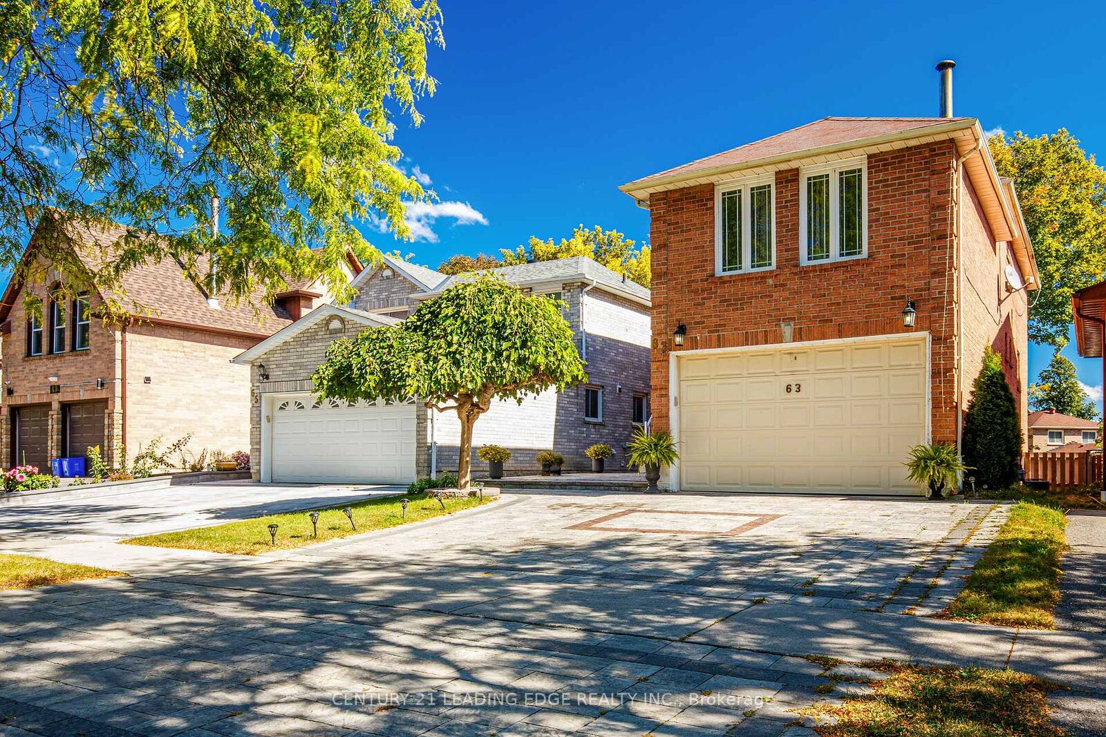Property Photo:  63 Daniels Crescent  ON L1T 1X8 