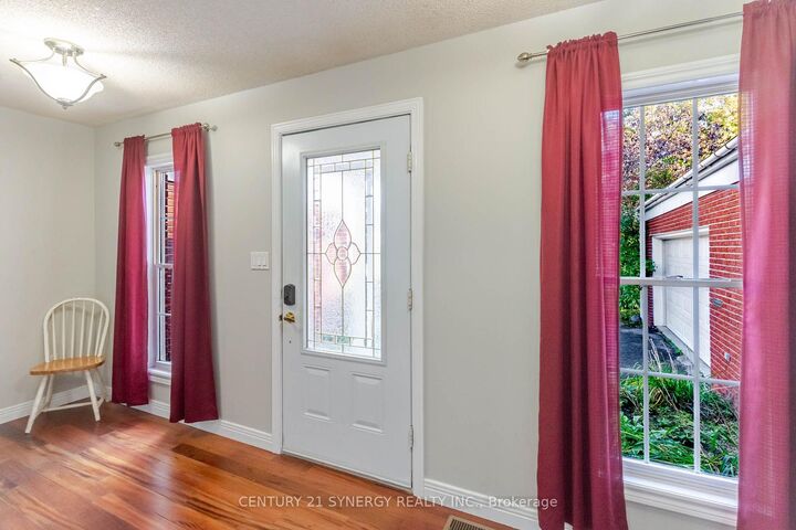 Property Photo: 20 Inverness Avenue ON K7H 3G6