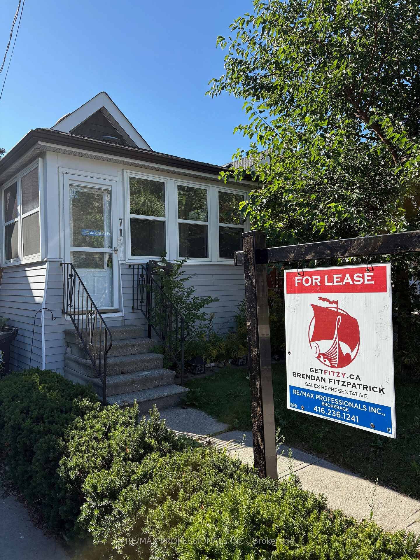 Property Photo: 71 Bernice Crescent ON M6N 1W7