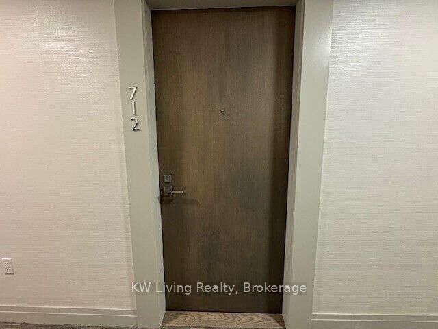 Property Photo: 251 Jarvis Street 712 ON M5B 0C3