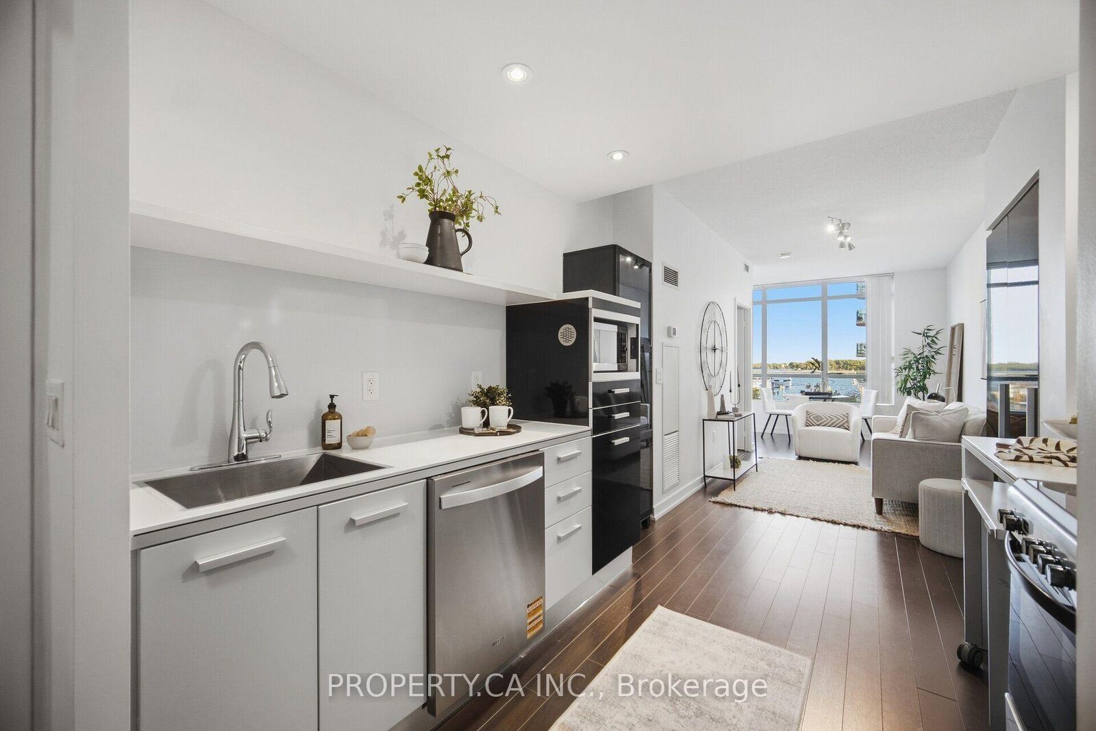 Property Photo:  38 Dan Leckie Way 508  ON M5V 2V6 