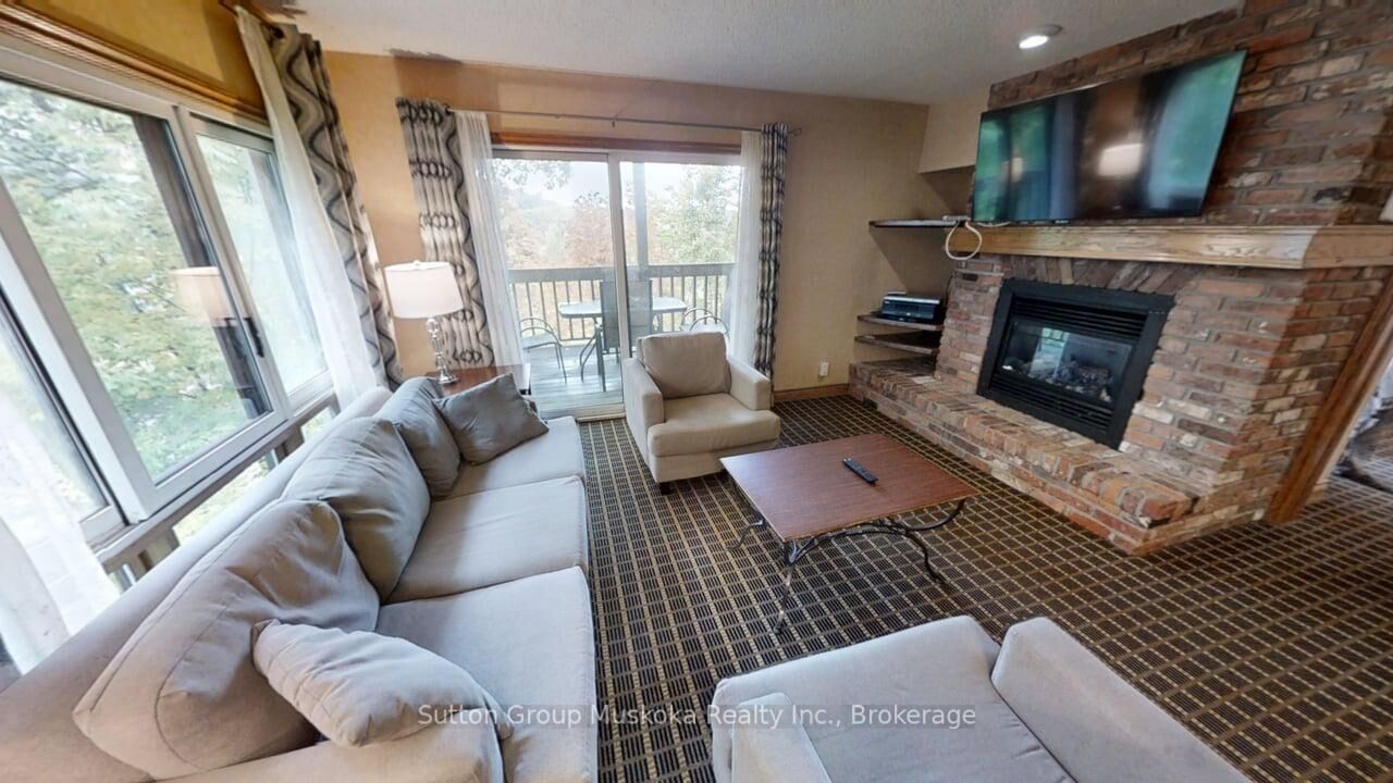 Property Photo:  27-202 Golfview - Deerhurst Drive  ON P1H 2E8 