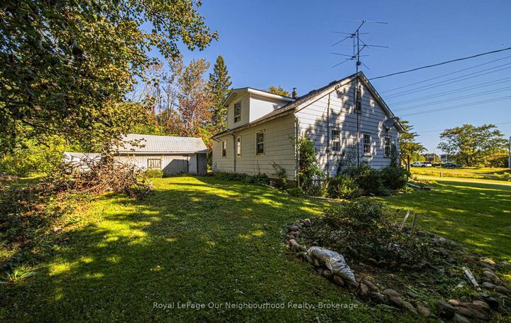 Property Photo:  412 Lyle Street N  ON K0K 2G0 