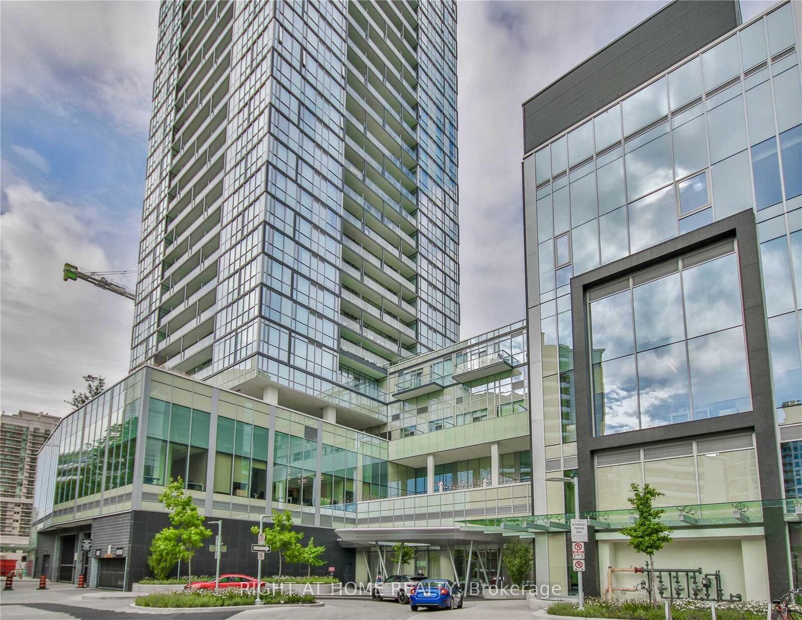 Property Photo:  5180 Yonge Street 2207  ON M2N 0K5 