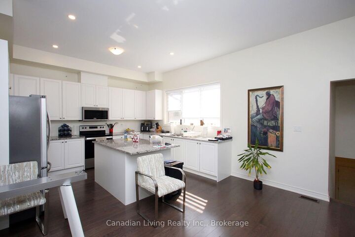 Property Photo:  9450 Bayview Avenue  ON L4C 5H3 