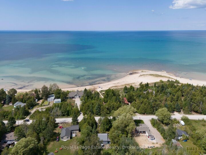 Property Photo:  1227 2nd Avenue S  ON N0H 2G0 