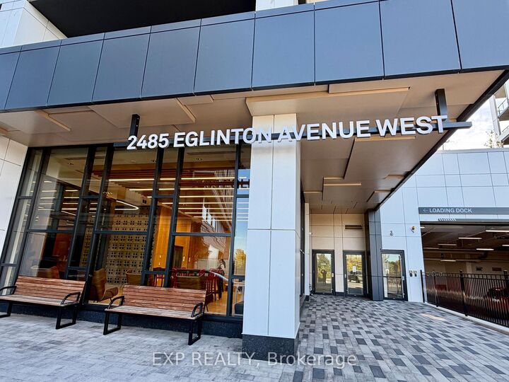 Property Photo:  2485 Eglinton Avenue W 1513  ON L5M 2T1 