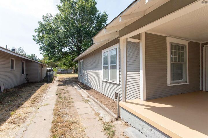 Property Photo:  1657 Pearl Avenue  TX 76301 