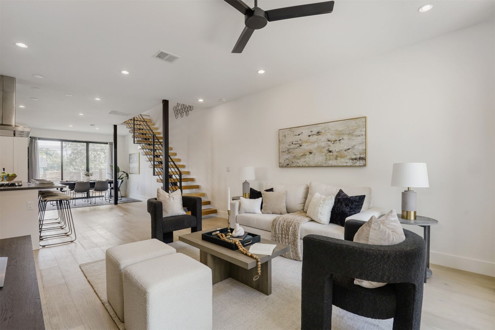 Property Photo:  3300B E Martin Luther King Jr Blvd #B  TX 78721 