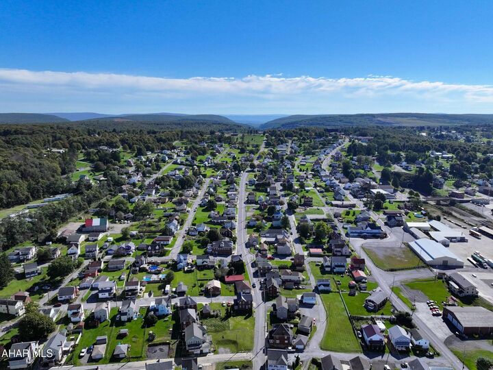 Property Photo:  901 Donoughe Street  PA 16641 