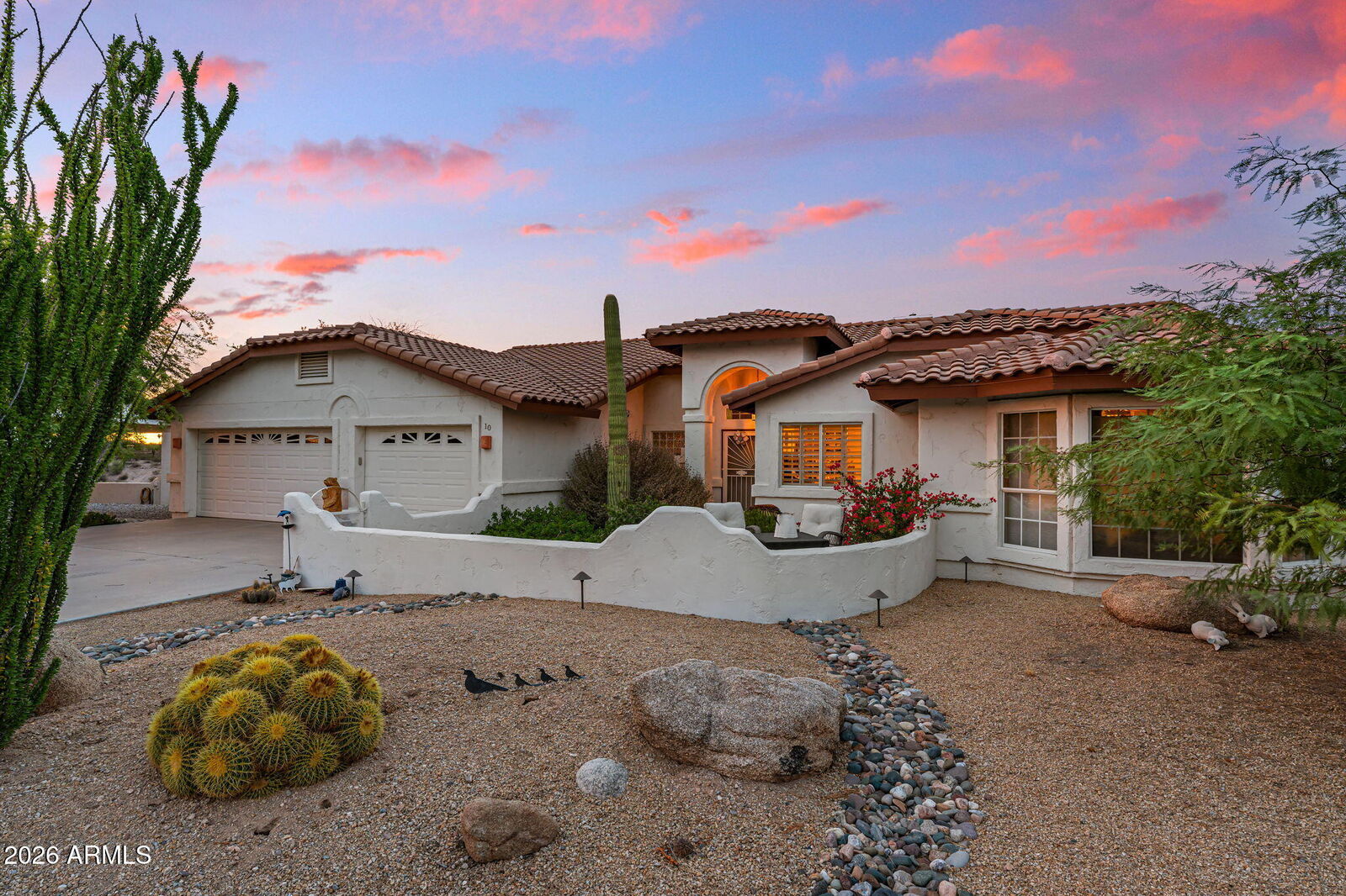 Property Photo:  10 W Paloma Solita Lane  AZ 85390 