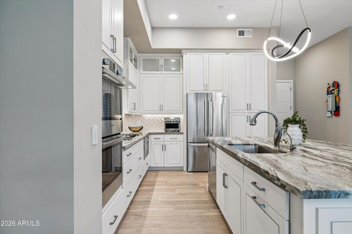 Property Photo:  5250 E Deer Valley Drive 456  AZ 85054 