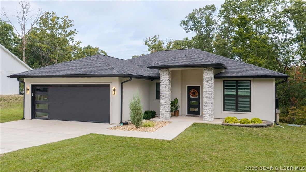 Property Photo: 516 Grand Point Boulevard MO 65079