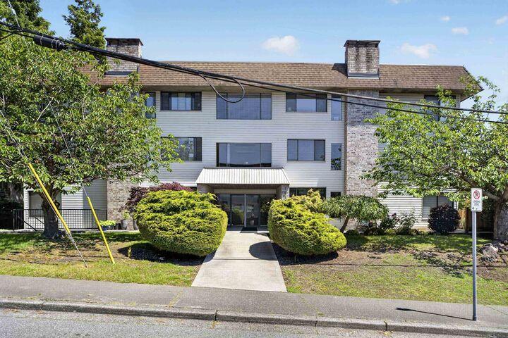 Property Photo:  1410 Blackwood Street 203  BC V4B 3V4 