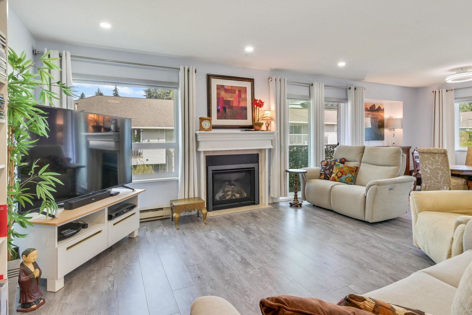 Property Photo: 2475 Emerson Street 20 BC V2T 4W5