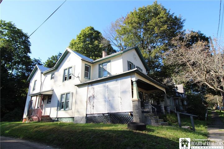 Property Photo:  109 Stowe Street  NY 14701 