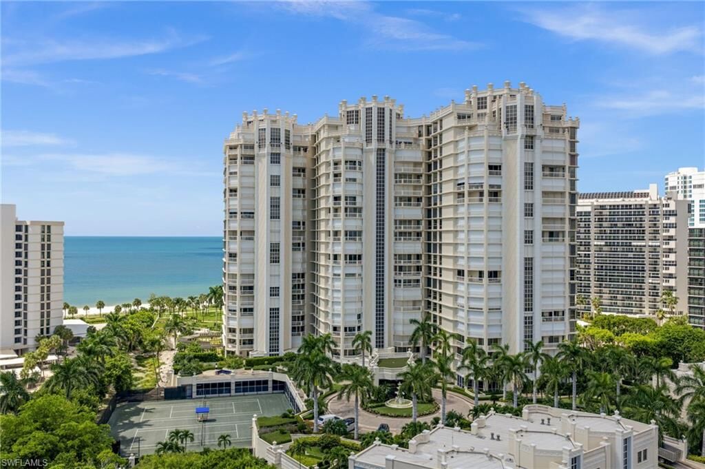 Property Photo:  4021 Gulf Shore Blvd N 1204  FL 34103 