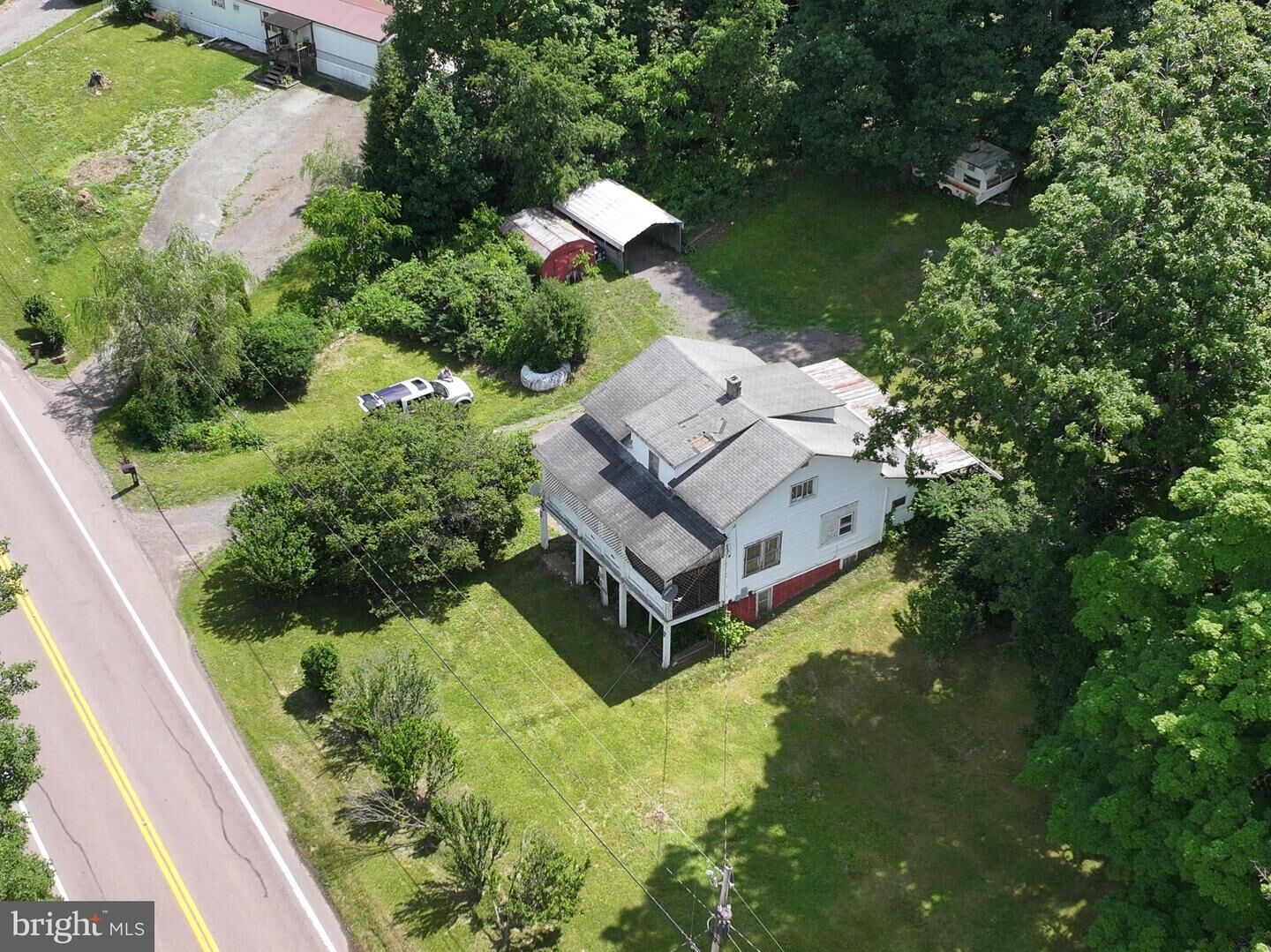Property Photo:  6658 Cumberland Highway  PA 15545 