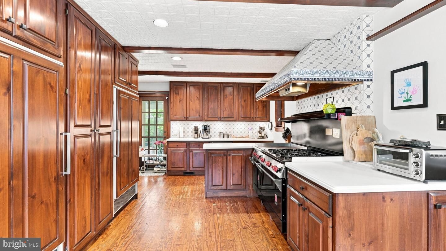 Property Photo:  1011 Washington Lane  PA 19046 
