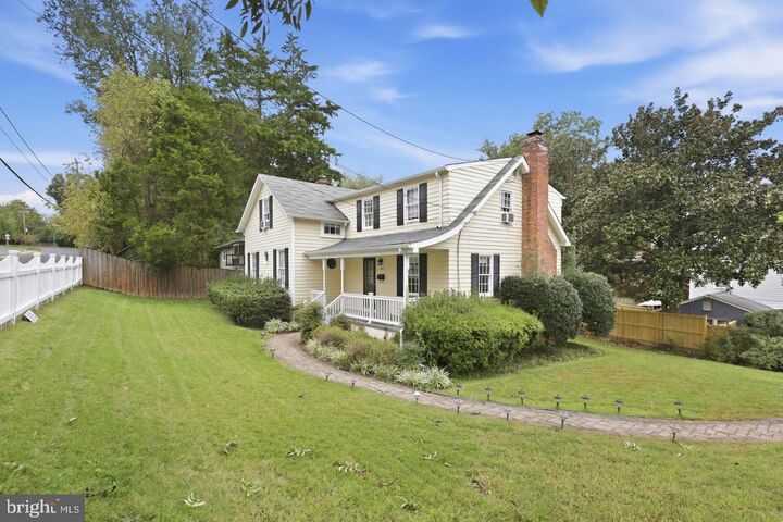 Property Photo:  3816 N Glebe Road  VA 22207 