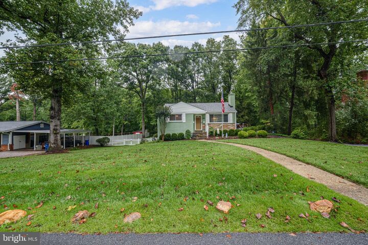 Property Photo:  3213 Verona Drive  MD 20906 