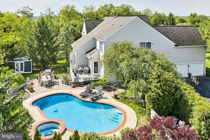 Property Photo:  3 Williamson Lane  NJ 08530 