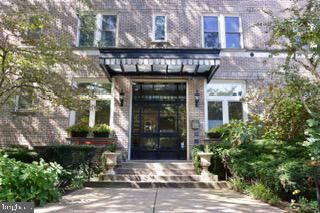 Property Photo:  1916 17th Street NW 208  DC 20009 