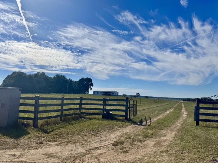 Property Photo:  131 Griffin Road  GA 31036 