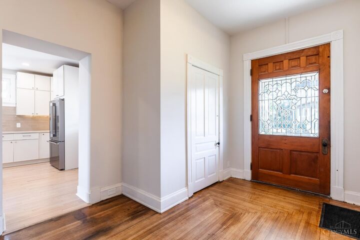 Property Photo: 2217 Monroe Avenue OH 45212