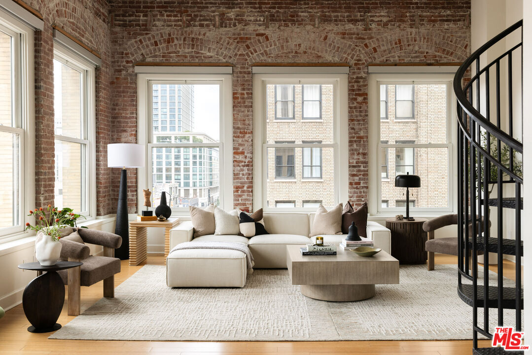 Property Photo:  253 S Broadway, Unit 504  CA 90012 