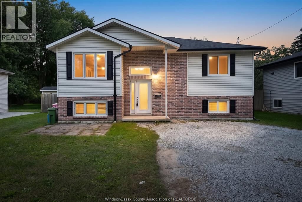 Property Photo:  1233 Armanda Street  ON N9C 3W8 