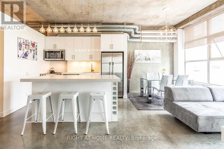 Property Photo:  29 Camden Street 308  ON M5V 3N3 