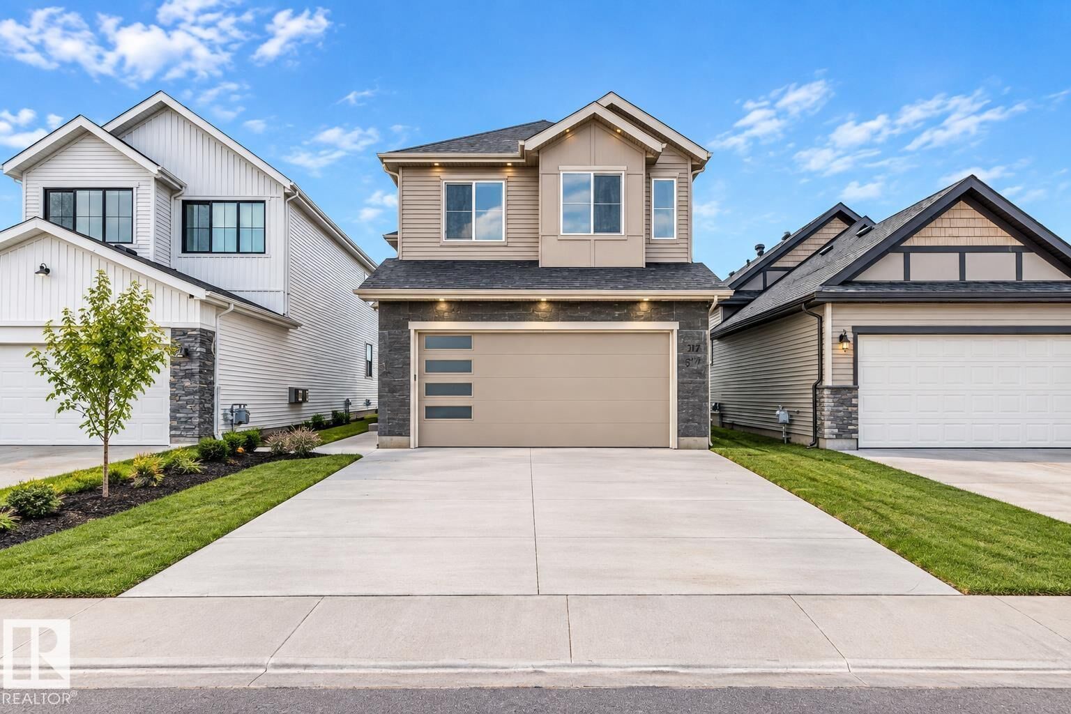 Property Photo: 517 Ashgrove Ci AB T9E 0K8