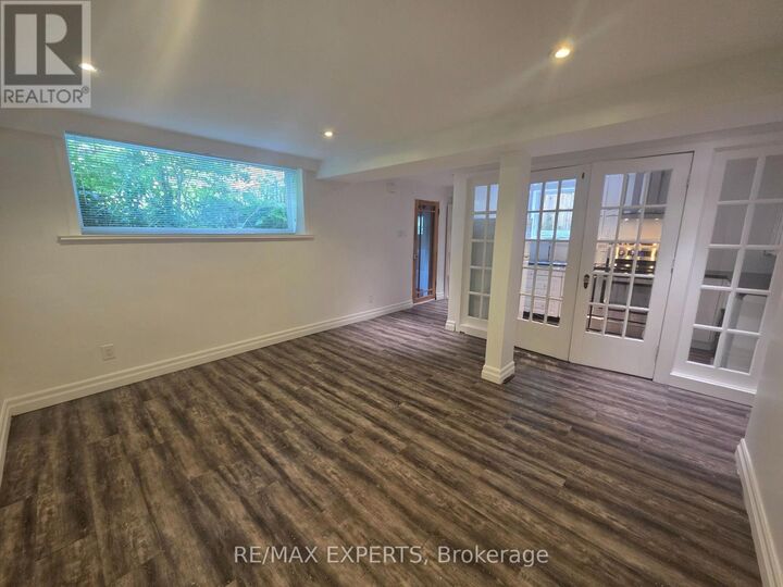 Property Photo:  39 Twenty Fifth Street Lower  ON M8V 3P8 