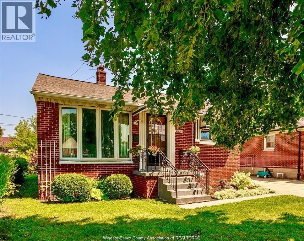 Property Photo:  3775 Myrtle  ON N9C 2C9 