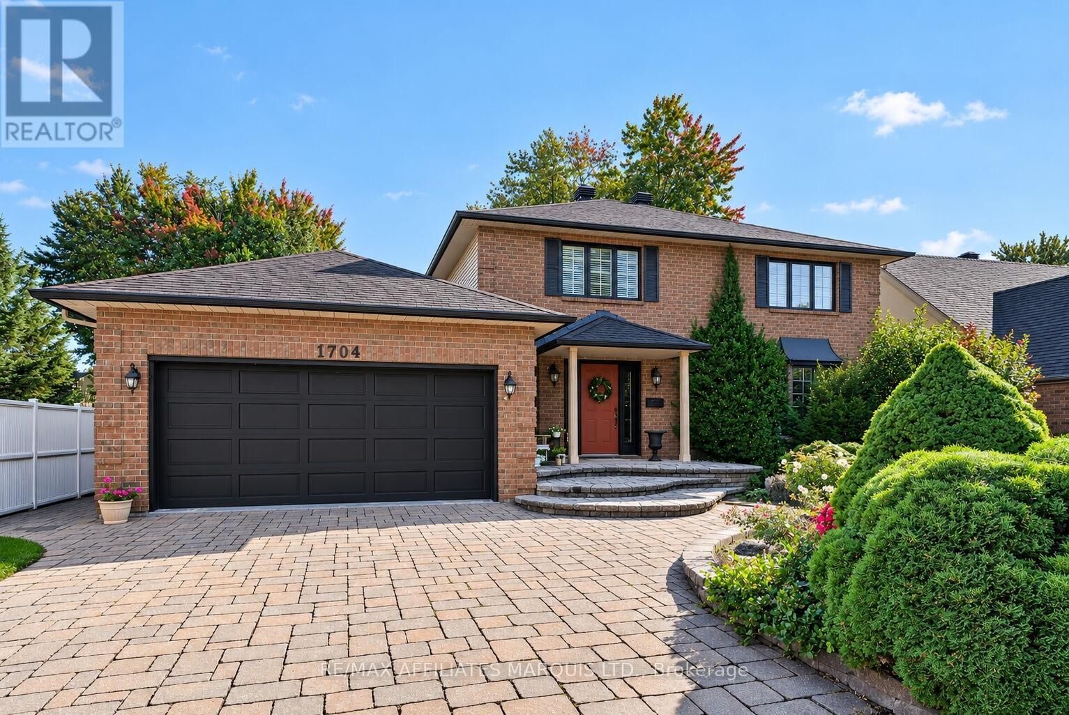 Property Photo:  1704 Blakely Drive  ON K6J 5L3 