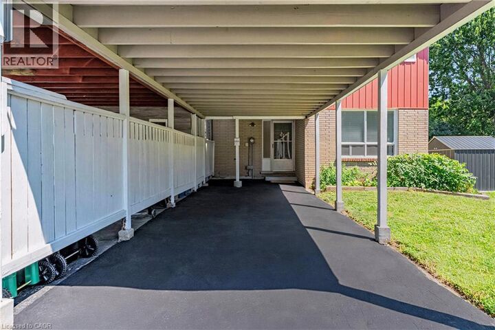 Property Photo:  506 Lonelm Court A  ON N2L 5E1 