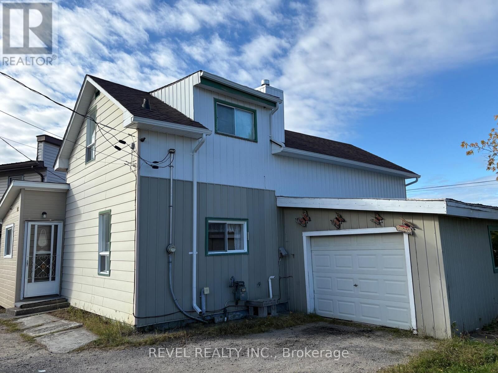 Property Photo:  207 Co-Op Lane  ON P0L 1C0 