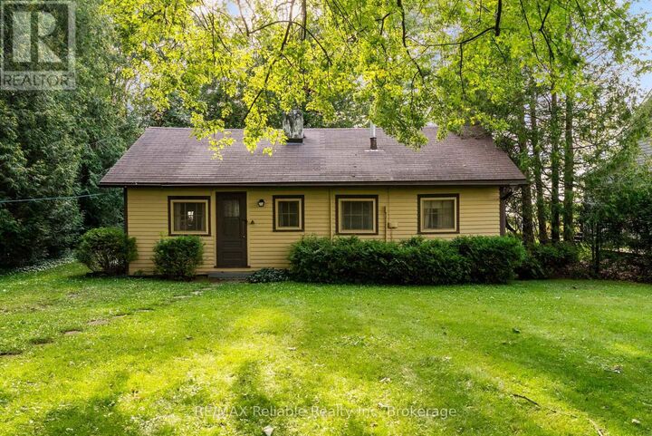 Property Photo:  77183 Bayfield Highlands Drive  ON N0M 1G0 