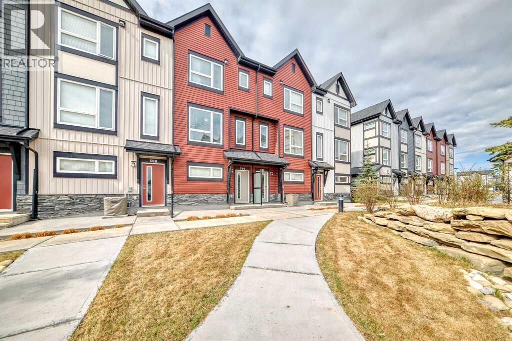 Property Photo:  11 Evanscrest Mews Northwest  AB T3P 0Y1 