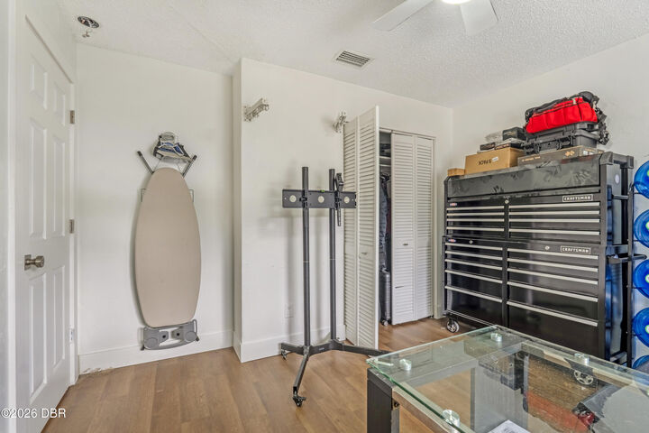 Property Photo: 1571 Hancock Lane FL 32117