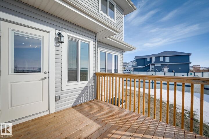 Property Photo:  72 McLean Bend Upper  AB T9E 1A3 