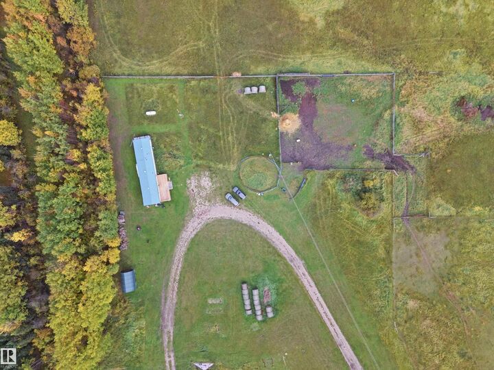 Property Photo:  7526 Twp Rd 523  AB T0E 0S0 